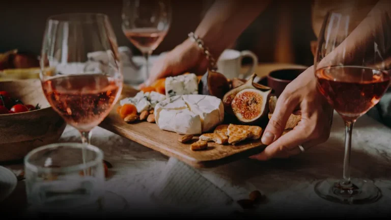 les-bons-buffets-traiteur-gastronomique-toulouse-paris-organisateur-evenement-culinaire-actualites-article-gastronomie-renforce-esprit-entreprise-0